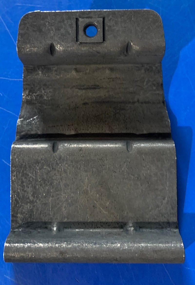 1500050416 - THULE UNDER BAR PLATE 589 (8533124) (Zone 3B)