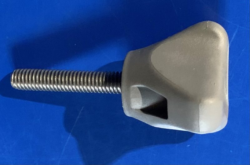 1500052438 - THULE 3 WING KNOB AND BOLT (3A)