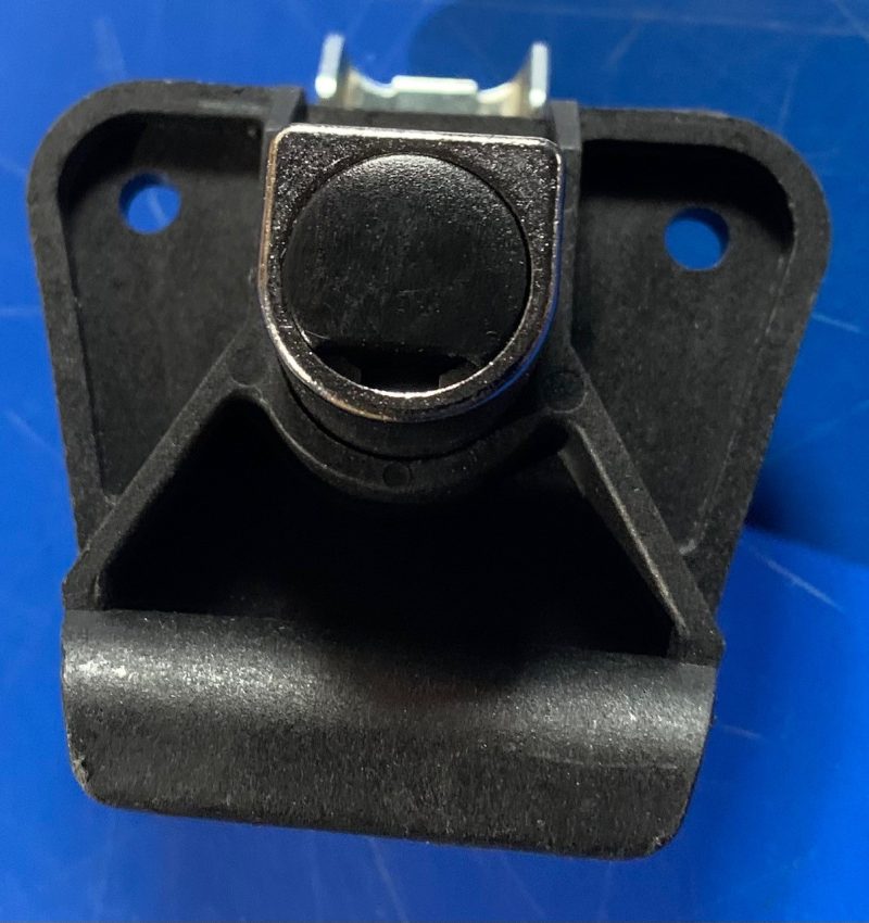 1023402 - Thule Push Lock (Zone 10)