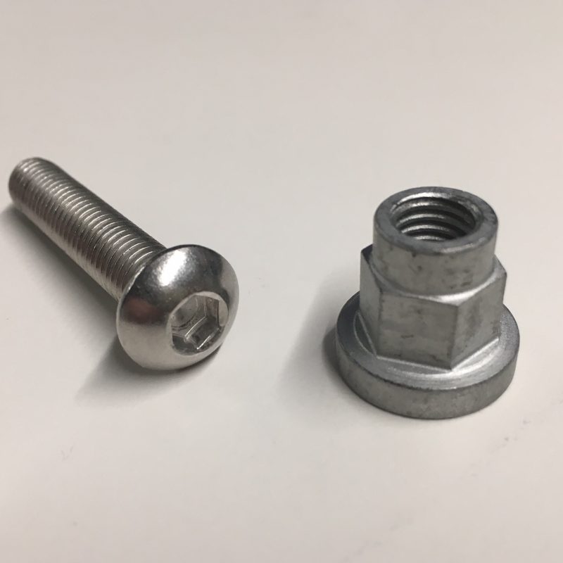 8880896 - YAKIMA RAILBAR CLAMP BOLT AND NUT (Zone 16)